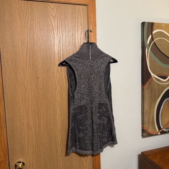 Nic + Zoe XL Gray One-Button Sleeveless Cardigan Marled Sweater Vest - EUC - Picture 2 of 4